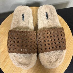 Rag & Bone Bailey Size 9/39 Suede Faux Shearling Lined Slippers Slides Woven